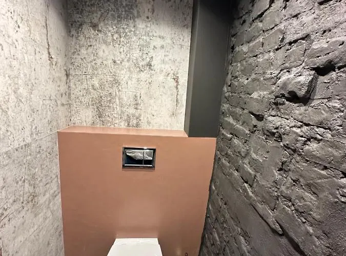 Darkhouse Fondovalle * Łódź